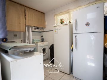Casa en Venta en Casa con vista a Stgo. en Álvaro Casanova