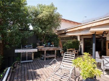 Casa en Venta en Casa con vista a Stgo. en Álvaro Casanova