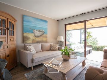 Casa en Venta en Casa con vista a Stgo. en Álvaro Casanova