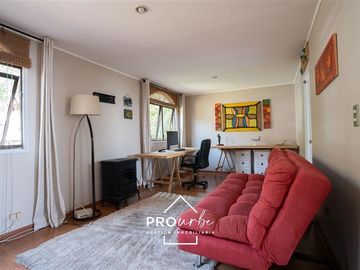 Casa en Venta en Casa con vista a Stgo. en Álvaro Casanova