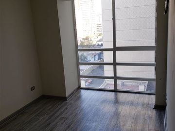 Departamento en Venta en SANTA VICTORIA 300 - 400 / SE VENDE DEPARTAMENTO 2 DORMITORUOS 2 BAÑOS CON ESTACIONAMIENTO Y BODEGA