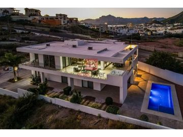 CASA EN VENTA EN FRACC. BELO HORIZONTE. SAN CARLOS, SONORA