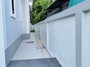 3 Bedroom House for sale in San Phak Wan, Chiang Mai