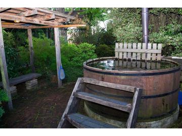 Oportunidad de Inversión En Venta Complejo Turístico HOSTERIA DE LA COLINA, Villarrica