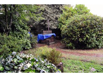 Oportunidad de Inversión En Venta Complejo Turístico HOSTERIA DE LA COLINA, Villarrica