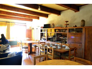 Oportunidad de Inversión En Venta Complejo Turístico HOSTERIA DE LA COLINA, Villarrica