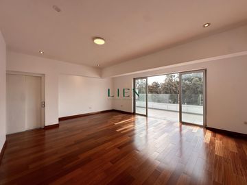 Duplex Penthouse frente a Parque Privado con Terraza y Balcón