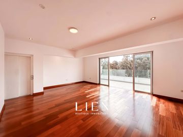 Duplex Penthouse frente a Parque Privado con Terraza y Balcón