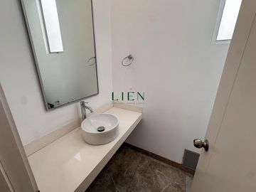 Duplex Penthouse frente a Parque Privado con Terraza y Balcón