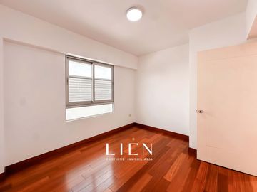 Duplex Penthouse frente a Parque Privado con Terraza y Balcón