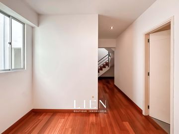 Duplex Penthouse frente a Parque Privado con Terraza y Balcón
