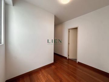 Duplex Penthouse frente a Parque Privado con Terraza y Balcón