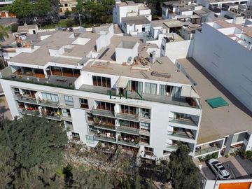 Duplex Penthouse frente a Parque Privado con Terraza y Balcón