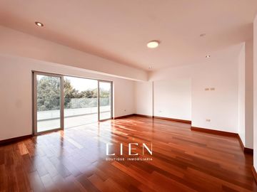 Duplex Penthouse frente a Parque Privado con Terraza y Balcón