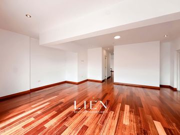 Duplex Penthouse frente a Parque Privado con Terraza y Balcón