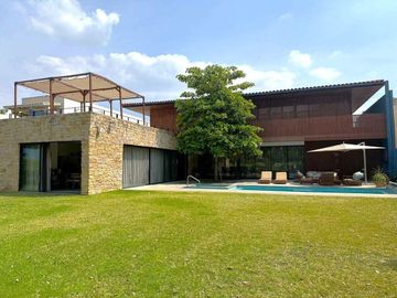 Casa en Fraccionamiento en Club de golf Tabachines, Cuernavaca, Morelos CAEN-110