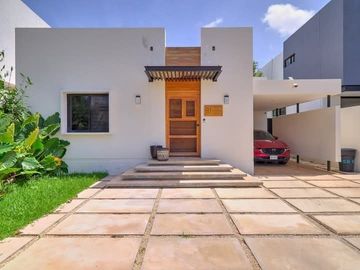 Casa de una planta en Parque Natura