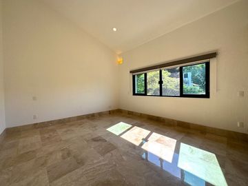 CASA EN VENTA MODERNA, EXCLUSIVO COTO SAN MIGUEL DE LA CAÑADA, ZAPOPAN, JAL.