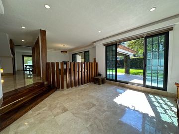 CASA EN VENTA MODERNA, EXCLUSIVO COTO SAN MIGUEL DE LA CAÑADA, ZAPOPAN, JAL.