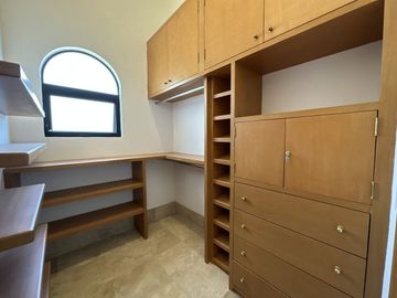 CASA EN VENTA MODERNA, EXCLUSIVO COTO SAN MIGUEL DE LA CAÑADA, ZAPOPAN, JAL.