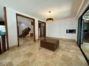 CASA EN VENTA MODERNA, EXCLUSIVO COTO SAN MIGUEL DE LA CAÑADA, ZAPOPAN, JAL.