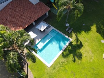 CASA EN VENTA MODERNA, EXCLUSIVO COTO SAN MIGUEL DE LA CAÑADA, ZAPOPAN, JAL.