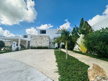 Casa en venta | ALEZA CONKAL | ENTREGA INMEDIATA |