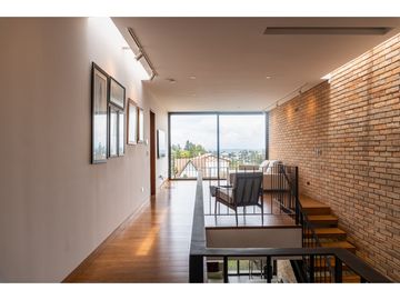 Lumbisi, Casa en Venta, 311m2, 3 Habitaciones, patio 160