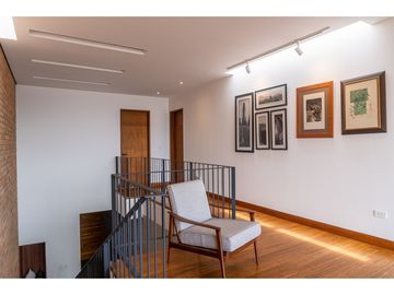Lumbisi, Casa en Venta, 311m2, 3 Habitaciones, patio 160