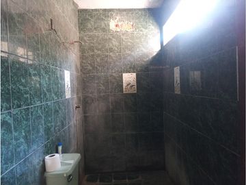 Se vende casa 5 pisos AC 495 m2 San Luis
