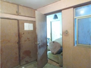 Se vende casa 5 pisos AC 495 m2 San Luis