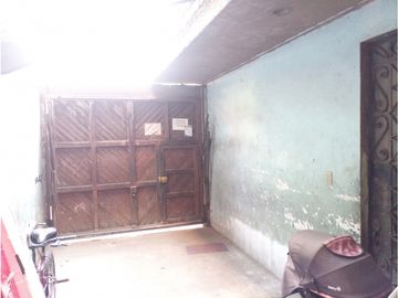 Se vende casa 5 pisos AC 495 m2 San Luis