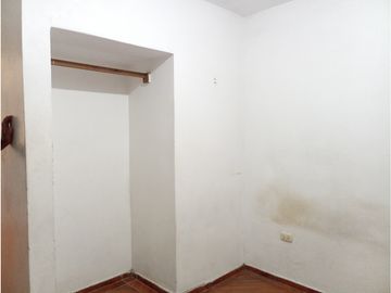 Se vende casa 5 pisos AC 495 m2 San Luis