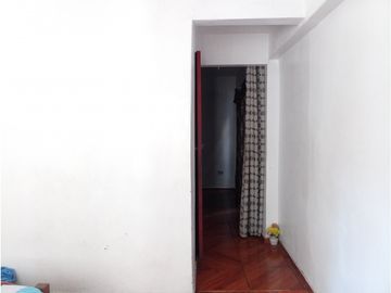 Se vende casa 5 pisos AC 495 m2 San Luis