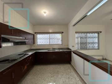 CASA EN VENTA VISTA HERMOSA ZONA MONTERREY