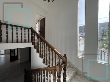 CASA EN VENTA VISTA HERMOSA ZONA MONTERREY