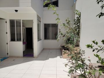 Departamento en  Miraflores entre Huaca Pucllana y El Olivar