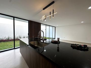 Casa en venta en Lomas de Angelópolis Cascatta