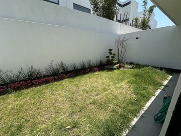 Casa en venta en Lomas de Angelópolis Cascatta