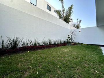Casa en venta en Lomas de Angelópolis Cascatta