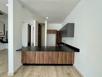 CASA VENTA MÉRIDA, CERCA CITY CENTER, SANTA GERTRUDIS COPO, ENTREGA INMEDIATA.