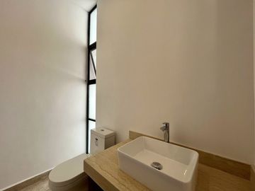 CASA VENTA MÉRIDA, CERCA CITY CENTER, SANTA GERTRUDIS COPO, ENTREGA INMEDIATA.