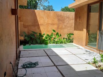 Villa en Venta en Santa Ana/ Santiago, Centro, Mérida.