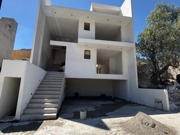 Casa en Venta, Vila Senza, 3 Recamaras