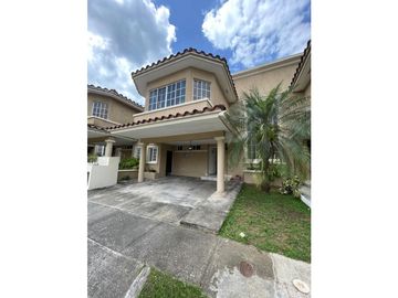 Venta de casa en condado del rey PH Dorado Lakes