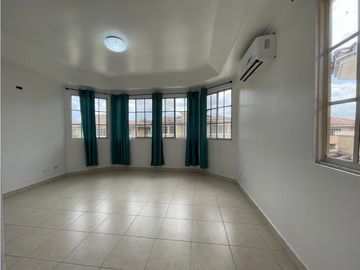 Venta de casa en condado del rey PH Dorado Lakes
