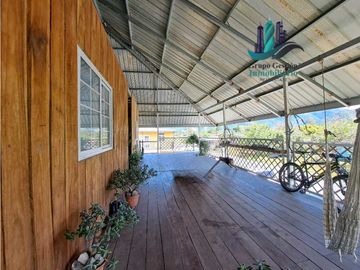 VENDO.CASA DOS NIVELES ESQUINA 250MTS NUEVA CALIFORNIA