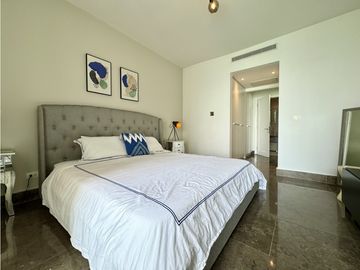 PH YOO - AVENIDA BALBOA - VENTA