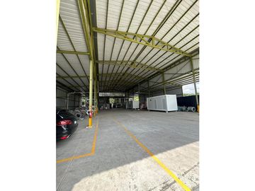 SE VENDE / ALQUILA GALERA EN LAS MAÑANITAS - 6926RC