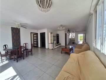Venta de Casa esquinera de 310 mts en Brisas del Golf/ Brisas Point
